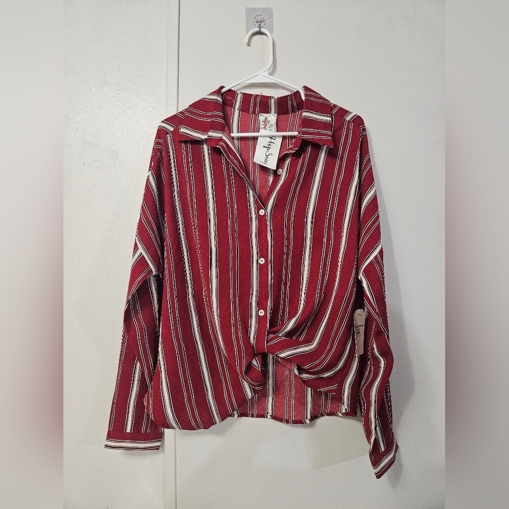 Sadie & Sage Red And White Stripe Button Down Blouse!